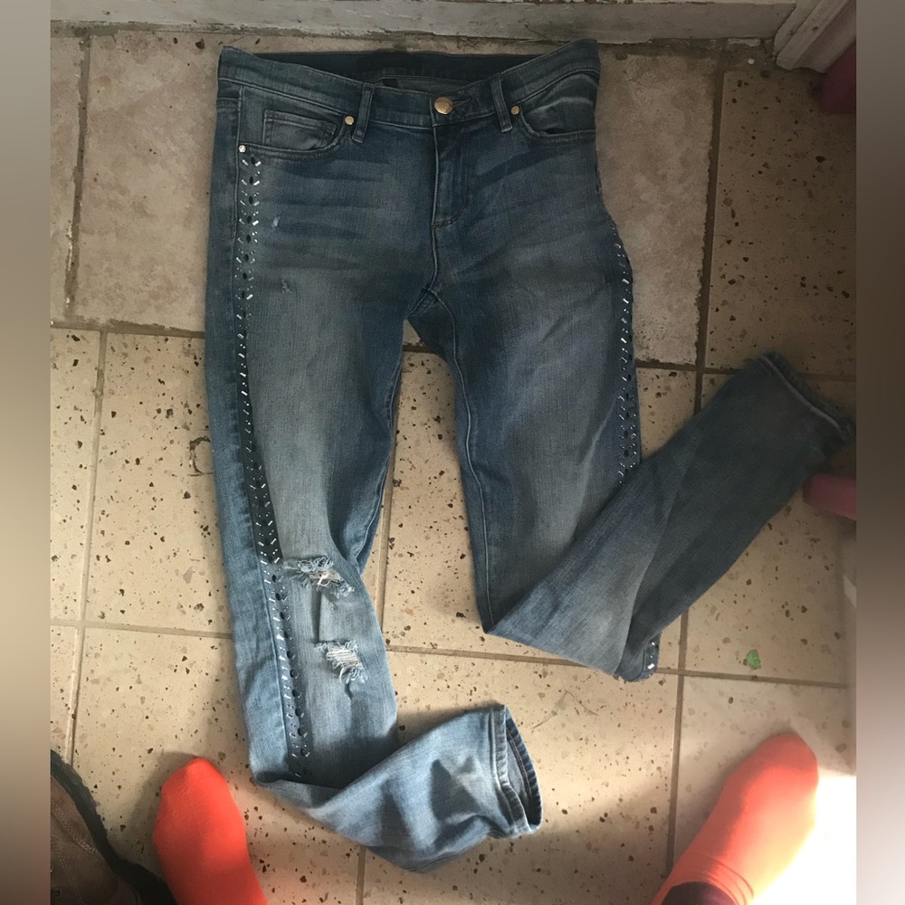 Juicy Couture 28 jeans (fit like a small )